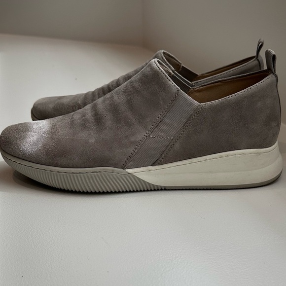 SZ 8.5 NATURALIZER suede loafer - Picture 2 of 6